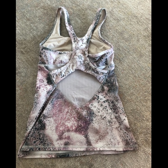 Workout top lululemon - Picture 2 of 6